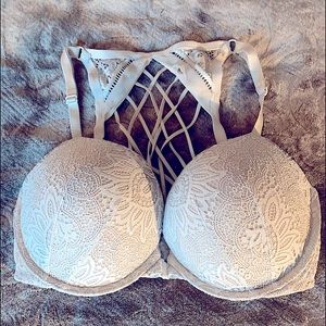 Very Sexy Victoria's Secret Lace Racerback Push-Up Bra size 34DD